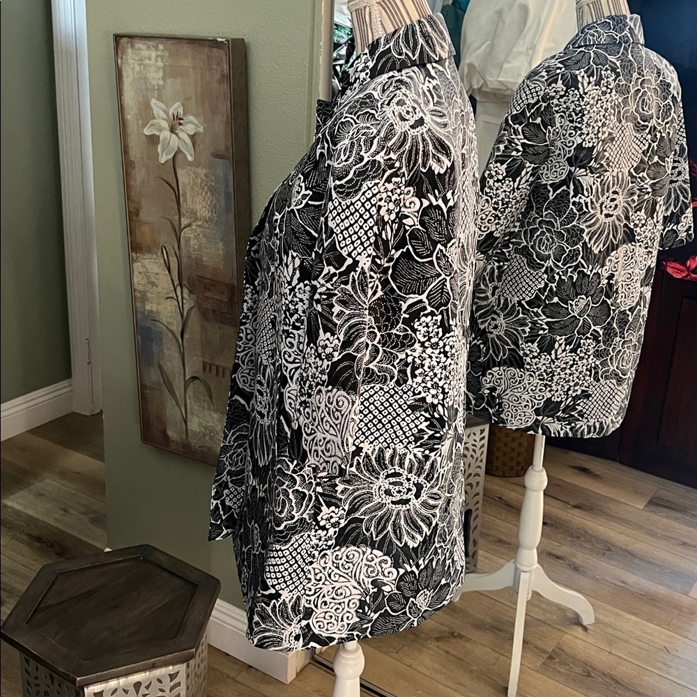 🛑 1 hour sale. St. John, size 4, Knit Floral Print Jacquard Duster Jacket, EUC - Picture 8 of 14